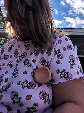 Snapshot of Canadian_BBW chatting on 10.17.25 Canadian BBW online show from 10.17.25