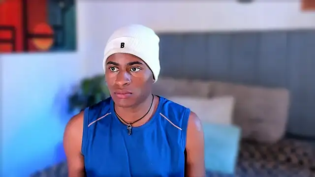 Snapshot of CrissBrownxxx chatting on 10.07.25 CrissBrownxxx online show from 10.07.25