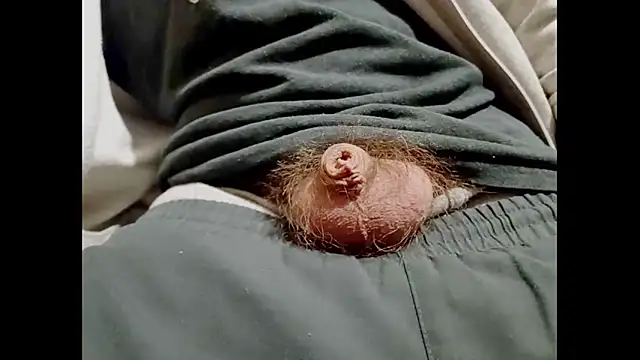 hairyuncut00 online show from 12.16.24