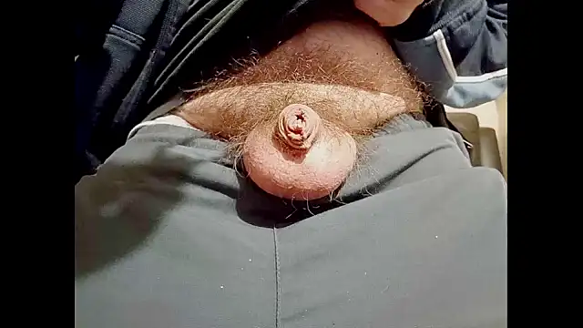 hairyuncut00 online show from 12.20.24