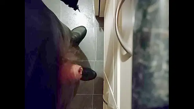 hairyuncut00 online show from 01.21.25