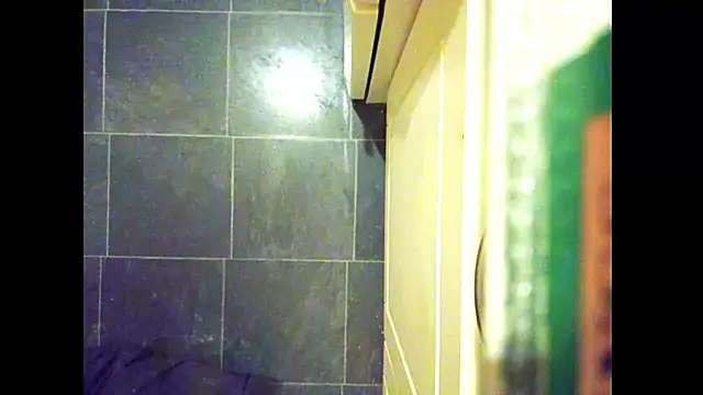 hairyuncut00 online show from 04.16.26