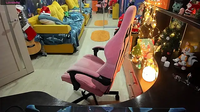 Softie Sofy online show from 01.05.25