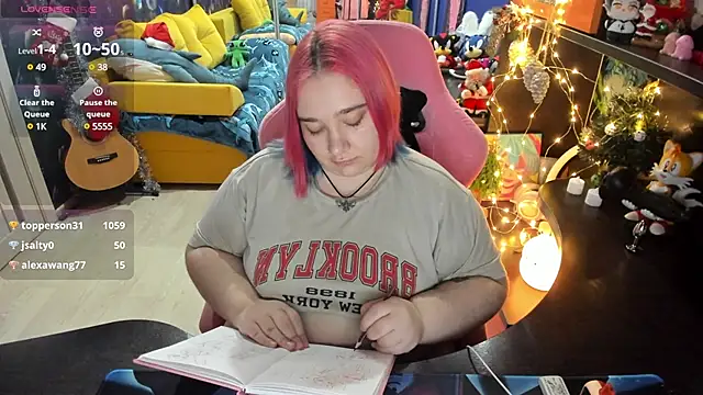 Softie Sofy online show from 01.07.25