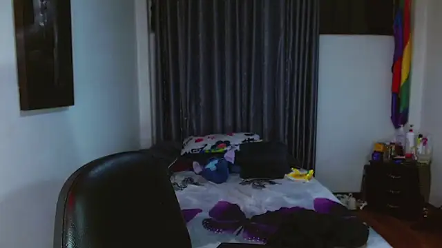 Kenisha Sweet online show from 04.17.26