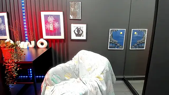 CarmenSoft online show from 12.19.25