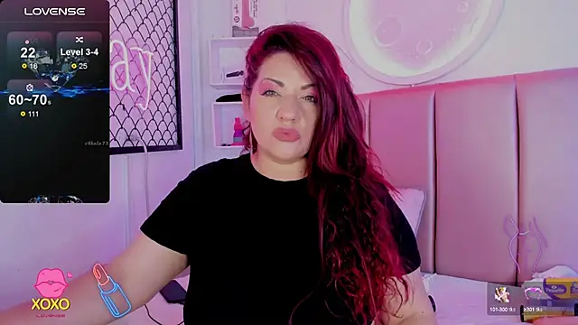 Snapshot of pamela_dimantis_ chatting on 10.03.25 pamela dimantis online show from 10.03.25