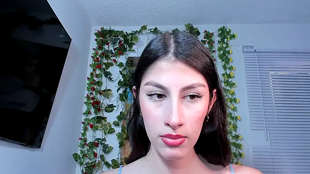 valeria gonzales  online show from 02.18.25