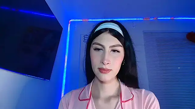 valeria gonzales  online show from 11.14.25