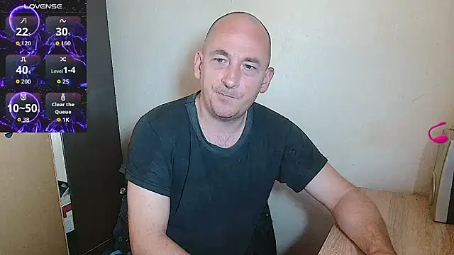 Snapshot of Johan___Barker chatting on 06.10.26 Johan Barker online show from 06.10.26