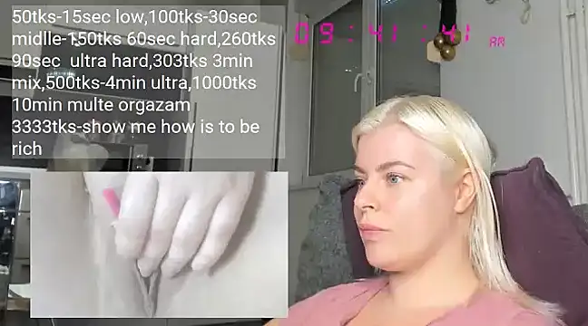 queenofthenighttt online show from 12.18.24