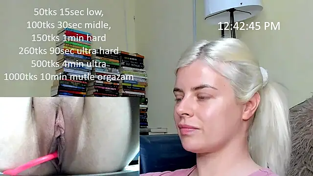 Snapshot of queenofthenighttt chatting on 05.17.26 queenofthenighttt online show from 05.17.26