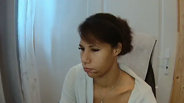 Snapshot of AaliyahHarris chatting on 10.15.25 AaliyahHarris online show from 10.15.25