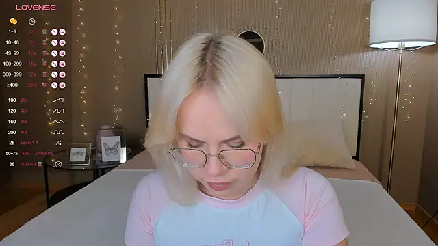 Snapshot of bellatip chatting on 10.02.25 bellatip online show from 10.02.25