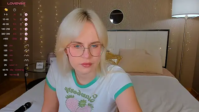 Snapshot of bellatip chatting on 10.06.25 bellatip online show from 10.06.25