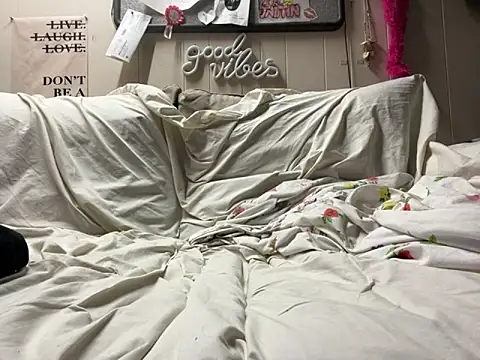 Snapshot of CLoSpunkmeyer69 chatting on 09.21.25 CLoSpunkmeyer69 online show from 09.21.25