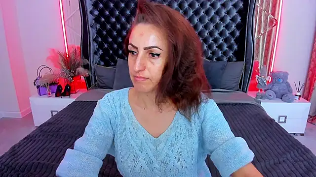 Snapshot of Rebecca_Diamond chatting on 04.28.26 Rebecca Diamond online show from 04.28.26