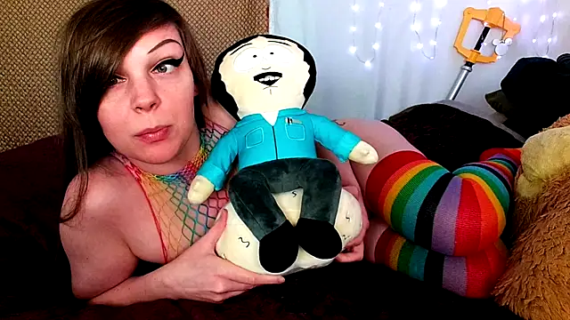 GamerGirlRoxyAndLee online show from 01.17.25