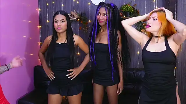 hotties kittens online show from 02.15.25