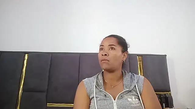 Snapshot of aleixane chatting on 06.14.26 aleixane online show from 06.14.26