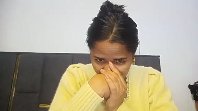 Snapshot of aleixane chatting on 06.23.26 aleixane online show from 06.23.26