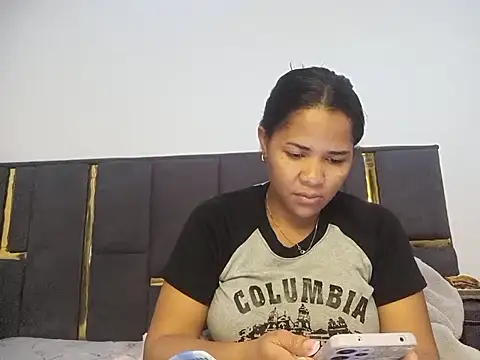 Snapshot of aleixane chatting on 07.17.26 aleixane online show from 07.17.26