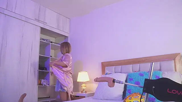 Snapshot of elena_mature chatting on 12.01.25 elena mature online show from 12.01.25