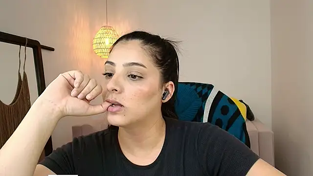 YummyAnna  online show from 02.10.26