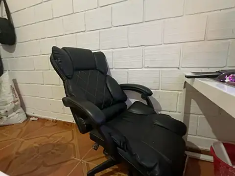 Snapshot of Max_TheHorseDick chatting on 02.06.26 Max TheHorseDick online show from 02.06.26