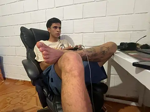 Snapshot of Max_TheHorseDick chatting on 02.24.26 Max TheHorseDick online show from 02.24.26