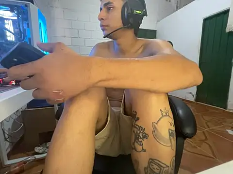 Max TheHorseDick online show from 04.03.26