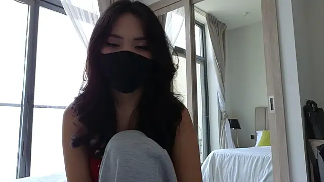 Snapshot of TammiLou chatting on 01.10.25 TammiLou online show from 01.10.25