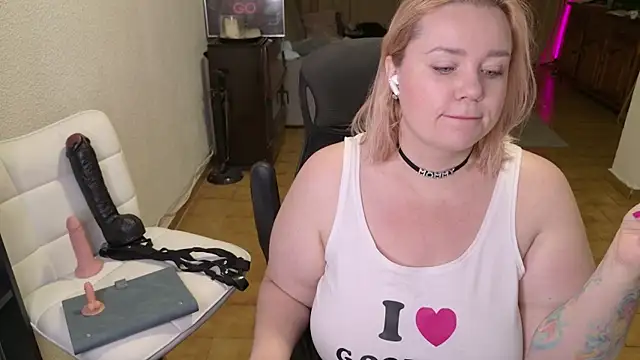 MargotGrey online show from 04.06.26