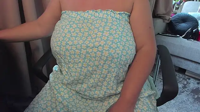 Snapshot of Anita-boobs chatting on 07.06.26 Anita-boobs online show from 07.06.26