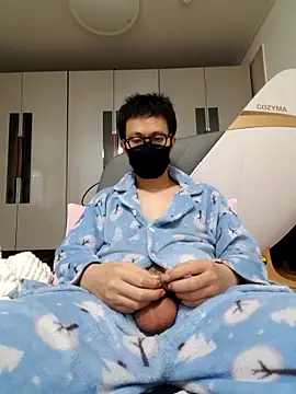 Snapshot of Ssk10N chatting on 01.13.25 Ssk10N online show from 01.13.25