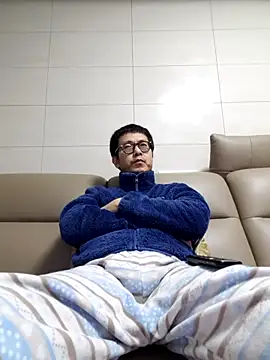Snapshot of Ssk10N chatting on 01.31.25 Ssk10N online show from 01.31.25