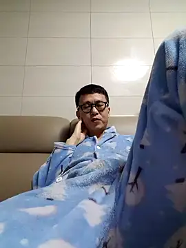 Snapshot of Ssk10N chatting on 02.24.25 Ssk10N online show from 02.24.25