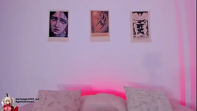 Snapshot of Moonlight1002 chatting on 11.12.25 Moonlight1002 online show from 11.12.25