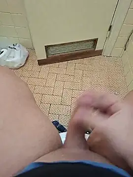 Snapshot of Frossi94 chatting on 11.17.25 Frossi94 online show from 11.17.25