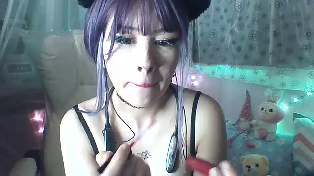 Snapshot of Haru_Queenn chatting on 02.06.25 Haru Queenn online show from 02.06.25