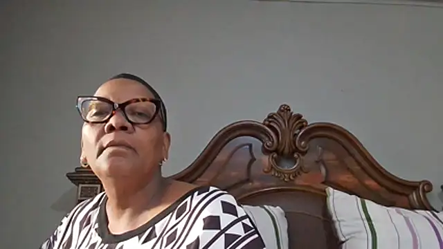 SEXYBOOBSNASS online show from 11.21.25