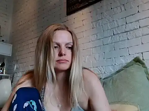 Angel girllovemy online show from 10.17.25