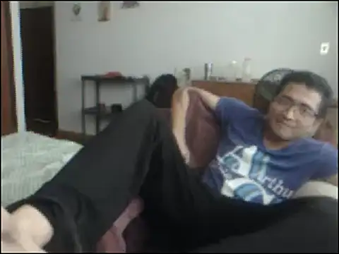 Snapshot of Mghty-cockl88 chatting on 12.28.24 Mghty-cockl88 online show from 12.28.24