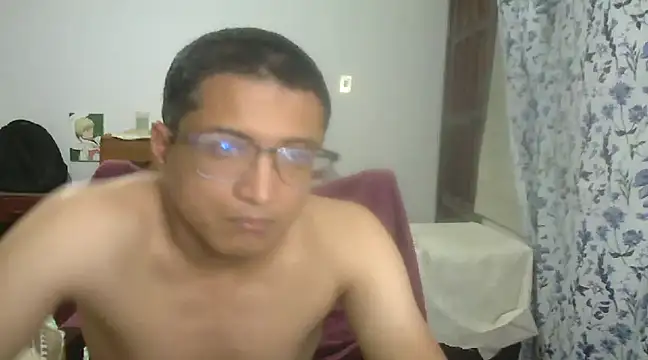 Snapshot of Mghty-cockl88 chatting on 01.16.25 Mghty-cockl88 online show from 01.16.25