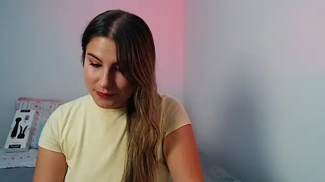 amelie collins online show from 01.31.25