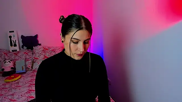 amelie collins online show from 03.06.25