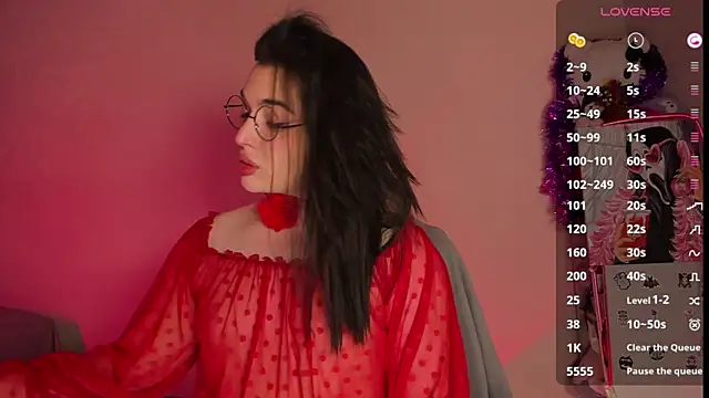 Snapshot of YsabellViveris chatting on 12.27.24 YsabellViveris online show from 12.27.24