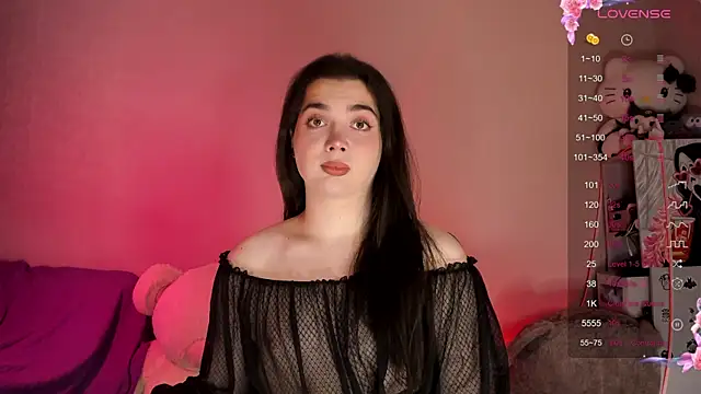 Snapshot of YsabellViveris chatting on 09.28.25 YsabellViveris online show from 09.28.25