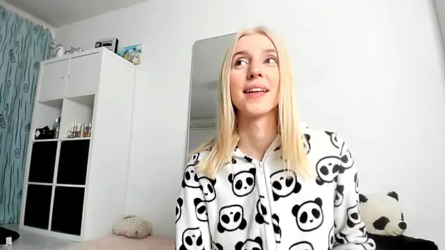 KenzieDawton online show from 10.22.25