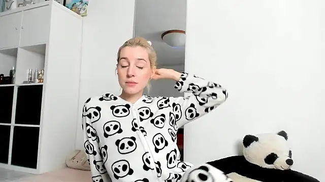 KenzieDawton online show from 11.13.25